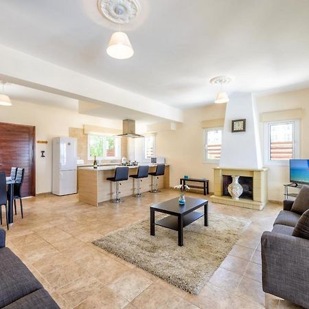 Villa Irina Paralimni Exteriér fotografie