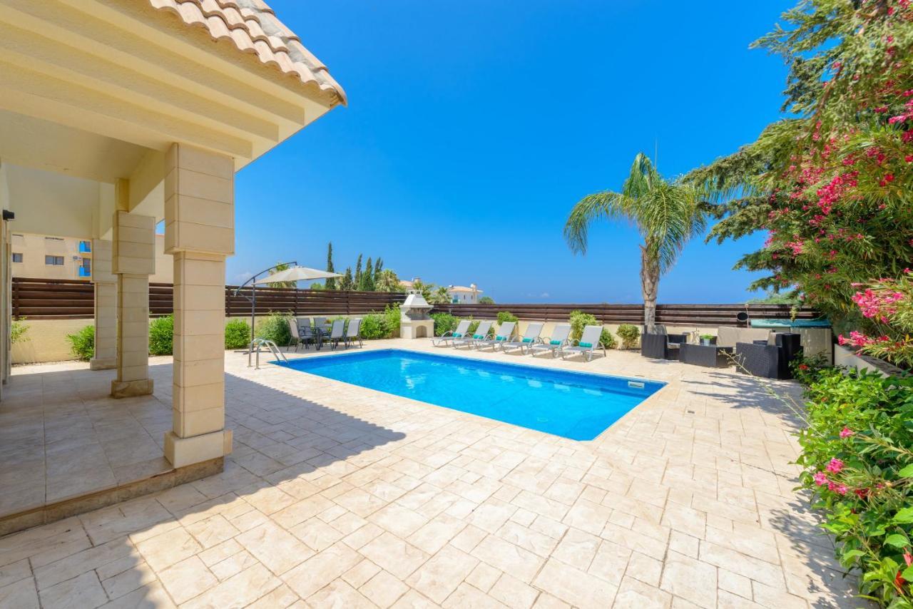 Villa Irina Paralimni Exteriér fotografie