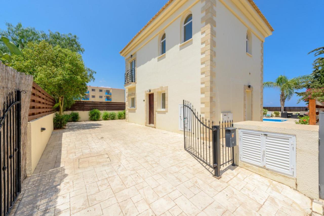 Villa Irina Paralimni Exteriér fotografie